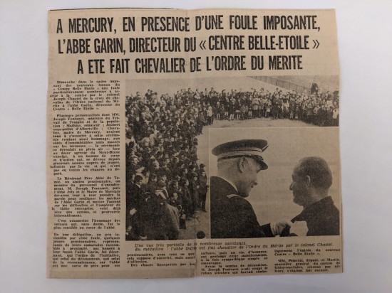 N21 Mercury CET remise de la Médaille de Chevallier de l'Ordre du Mérite à l'Abbé Garin en 1969